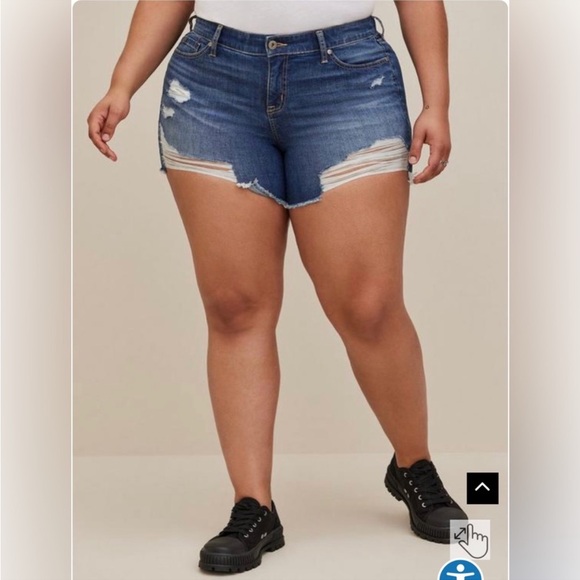 NEW Torrid Feel The Fit Mid Rise Cut Off Blue Distressed Denim Sz 18 Jean Shorts - Picture 1 of 5